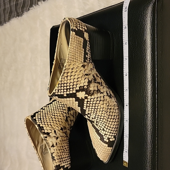 Call It Spring Python print mules - Picture 9 of 11